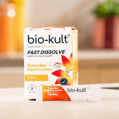 Bio-Kult Everyday Fast Dissolve Live Bacteria Powder Sticks, Peach Flavour Image 3